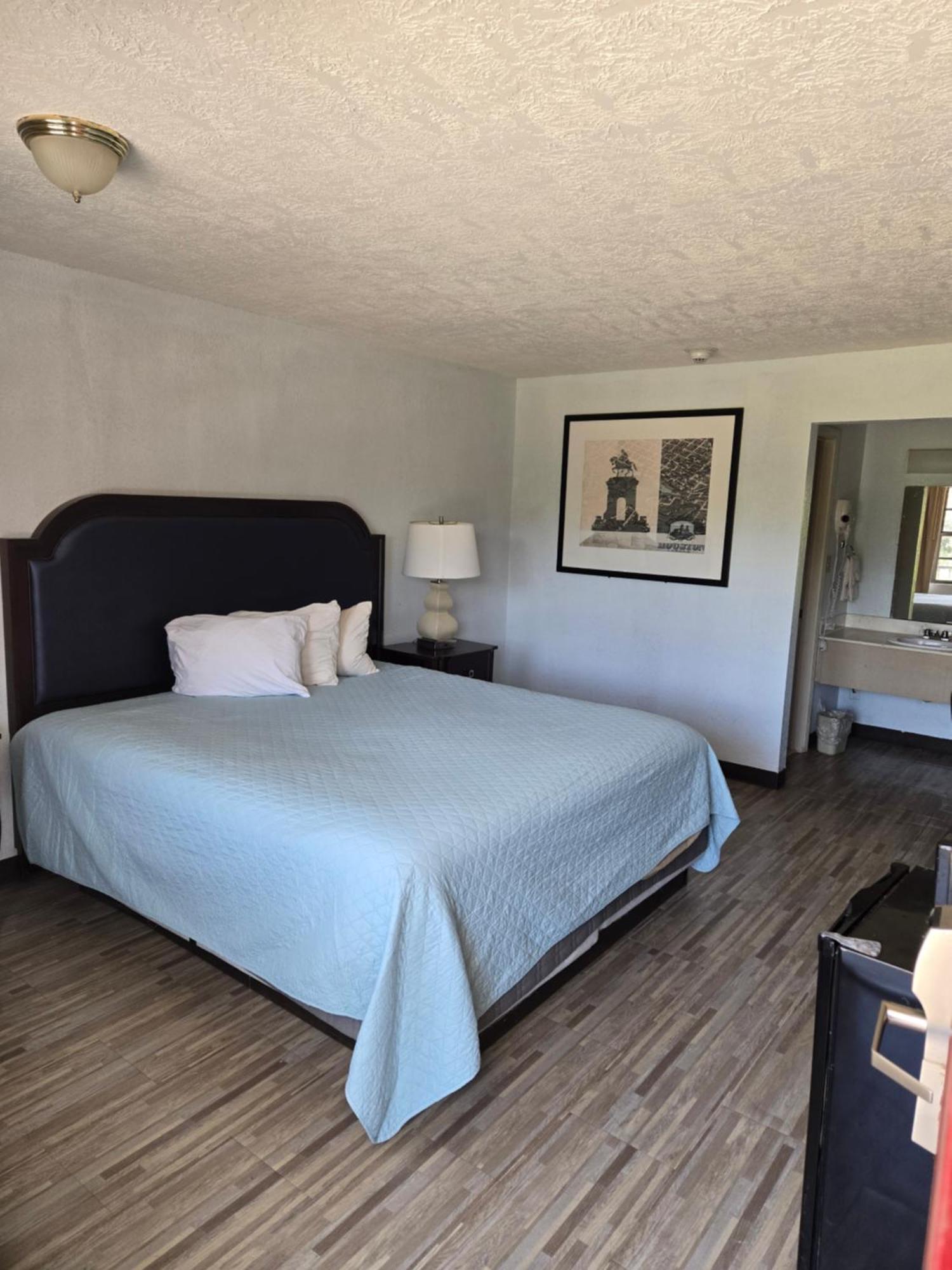 Best Price Motel & Suites Orange Exterior photo