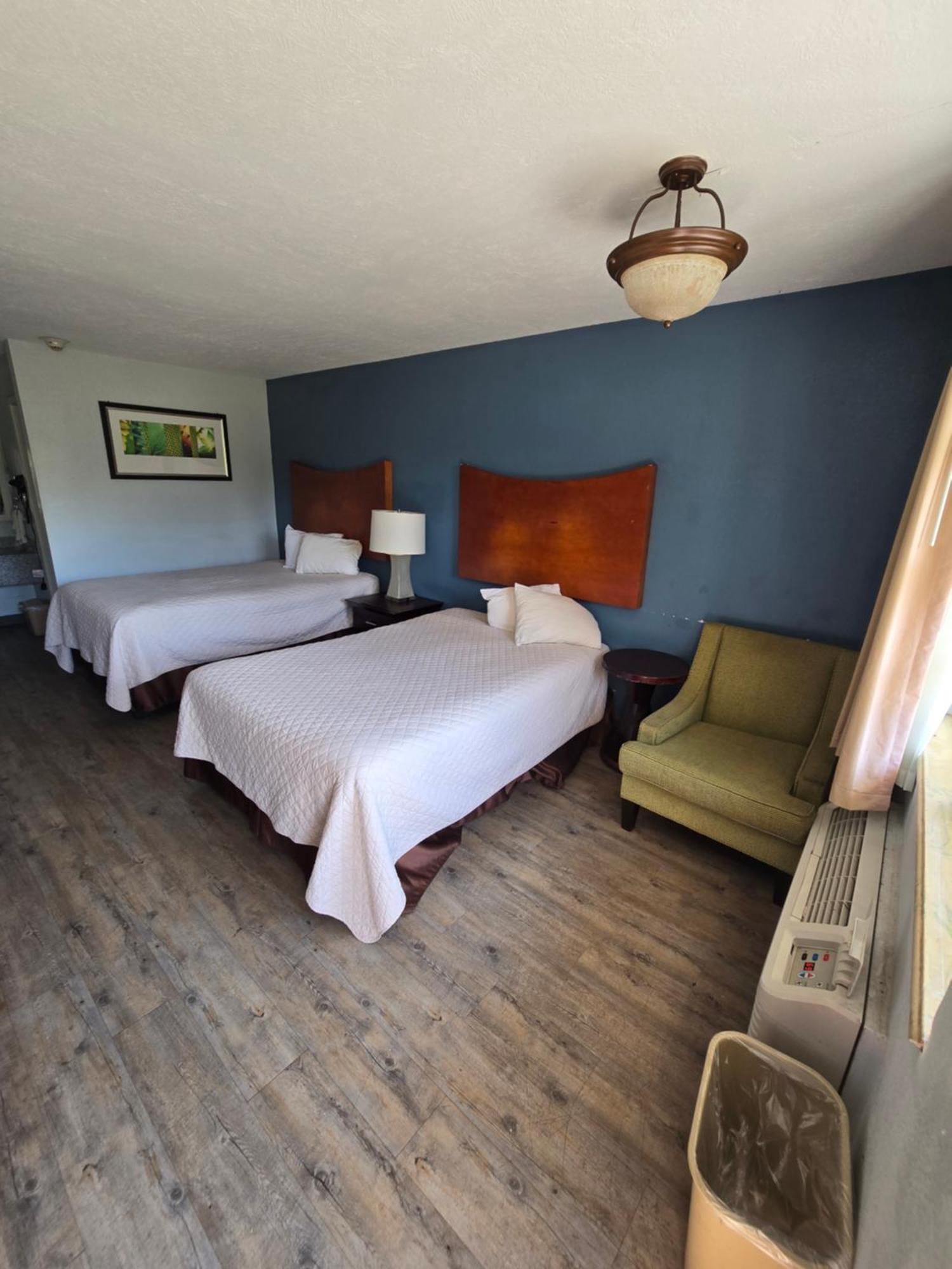 Best Price Motel & Suites Orange Exterior photo
